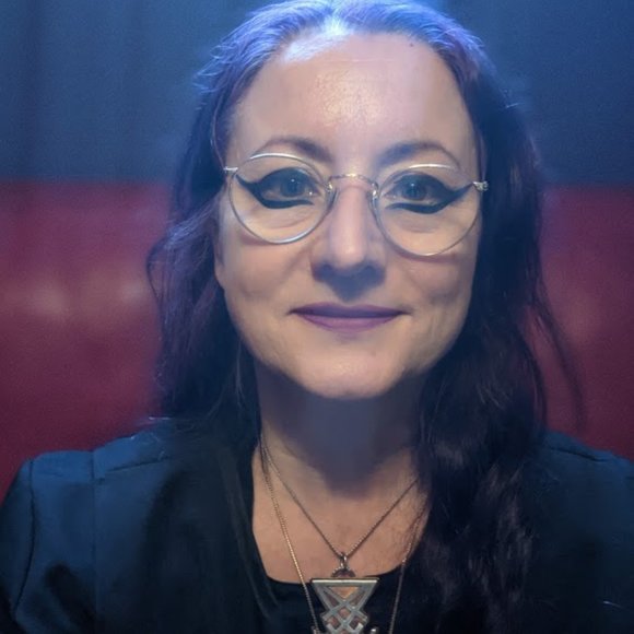 Meet your Posher, Nikki - Picture 5 of 5